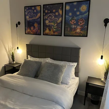 Retro Suite A Luxury Apartment With King Size Bed Wii Games And Entertainment Leicester Exterior foto
